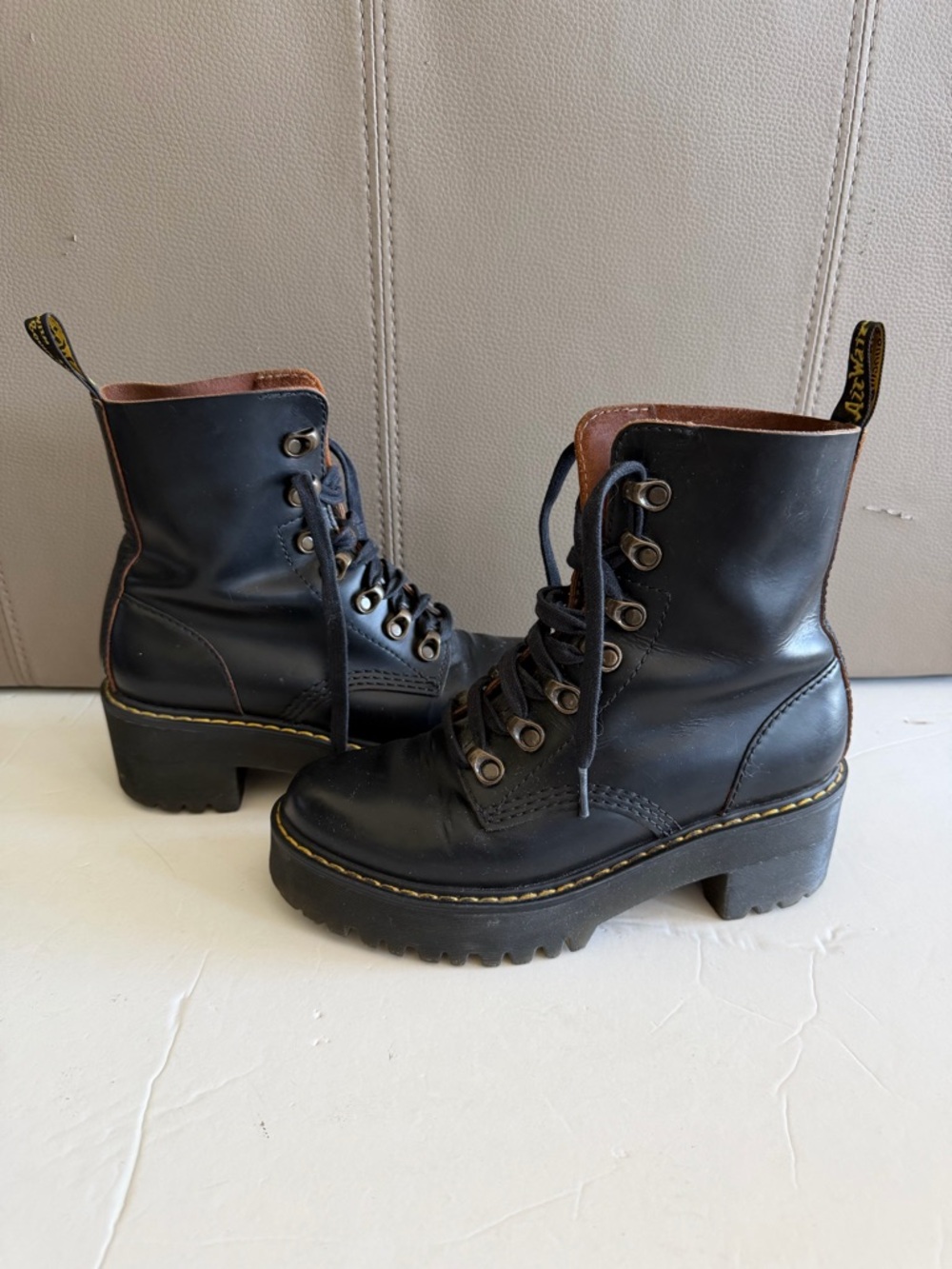 Dr. Martens Leona Platform Lace-Up Combat Boots Black Leather Sz 37/6